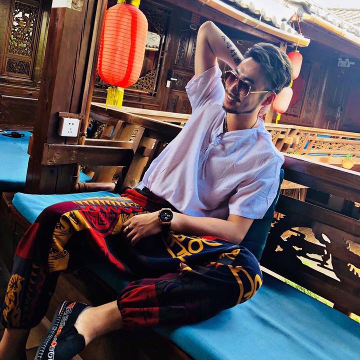 啥也别说,摇就完了.#车载音乐 @老二道(半吨兄弟)