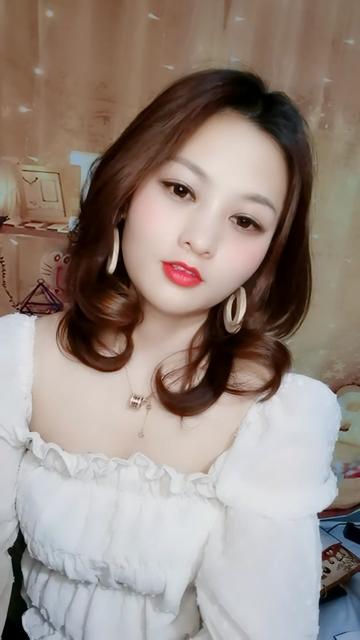 萱萱太难了进来叫我一声大哥我教你泡妞怎么样泡妞秘籍抖音上热门