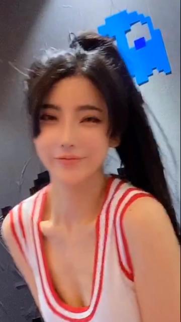 抖音〈浓眉女侠〉amy_j数据-直播,带货,mcn,粉丝数,联系方式 - toobig