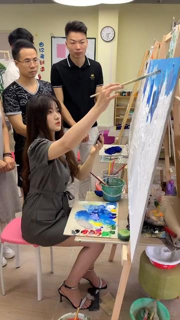 抖音壁画师佳佳今晚八点直播20201121